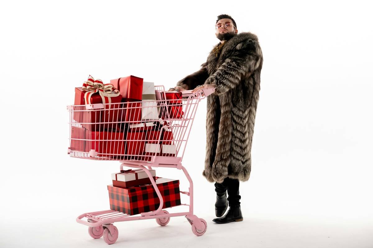 Item-Specific Return Policies: How Credit Card Return Protection Can Save Your Holiday Haul (and Sanity)