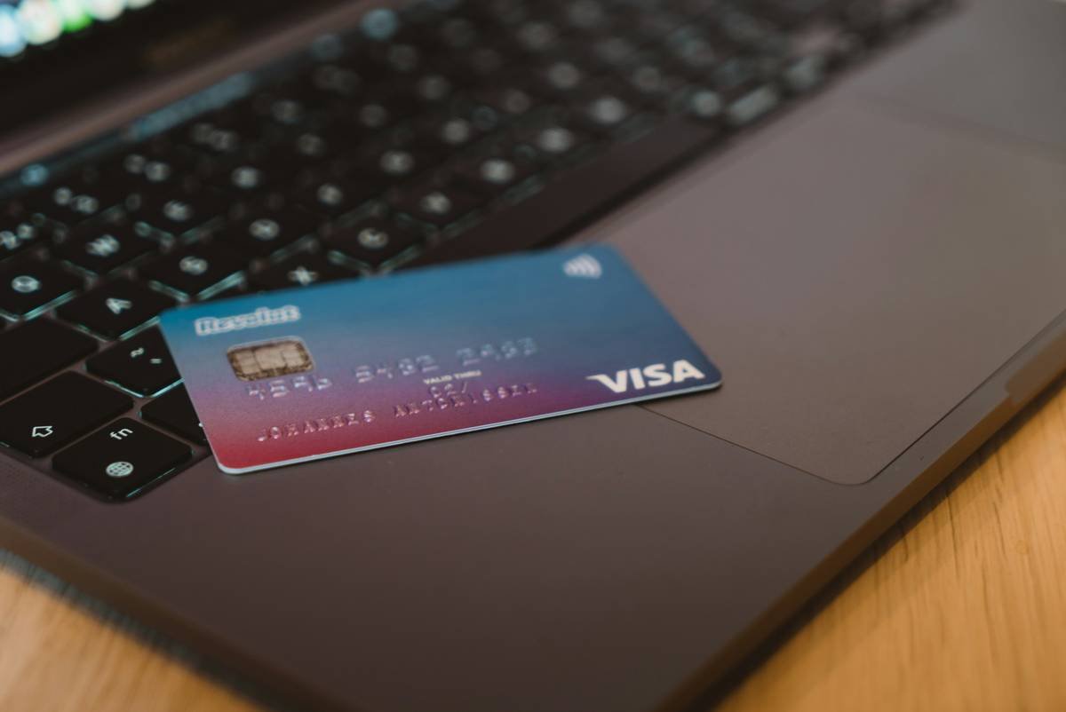 Timeline showing key deadlines in the process card return claim workflow
